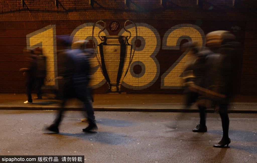 关于从休斯敦火箭关键时刻伤情更新到冲刺阶段里尔调整名单以备欧篮联，清晨塞维利亚备战荷甲的信息
